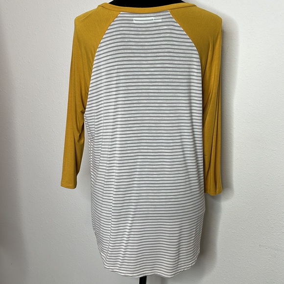Maurices size M raglan sleeve gray and white stripes with mustard sleeves - Picture 5 of 8